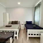 Studio Flat In Acton