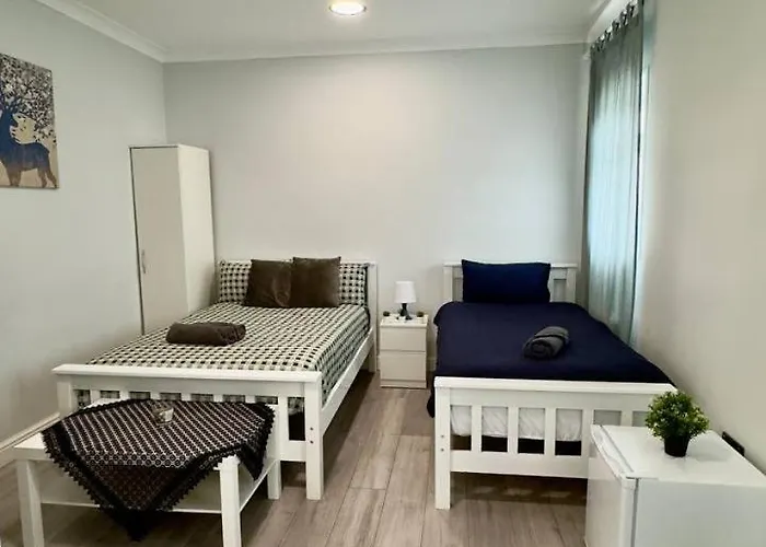 Studio Flat In Acton
