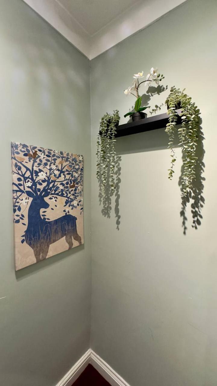 Apartamento Flat In Acton Londres